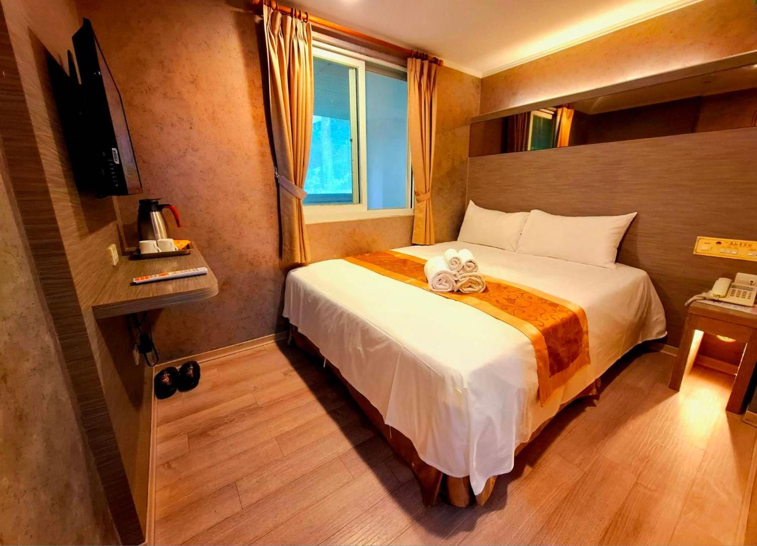 ז'ונגז'נג Gau Shan Ching Hotel מראה חיצוני תמונה